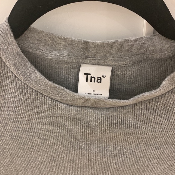 TNA cropped t-shirt - Picture 2 of 2